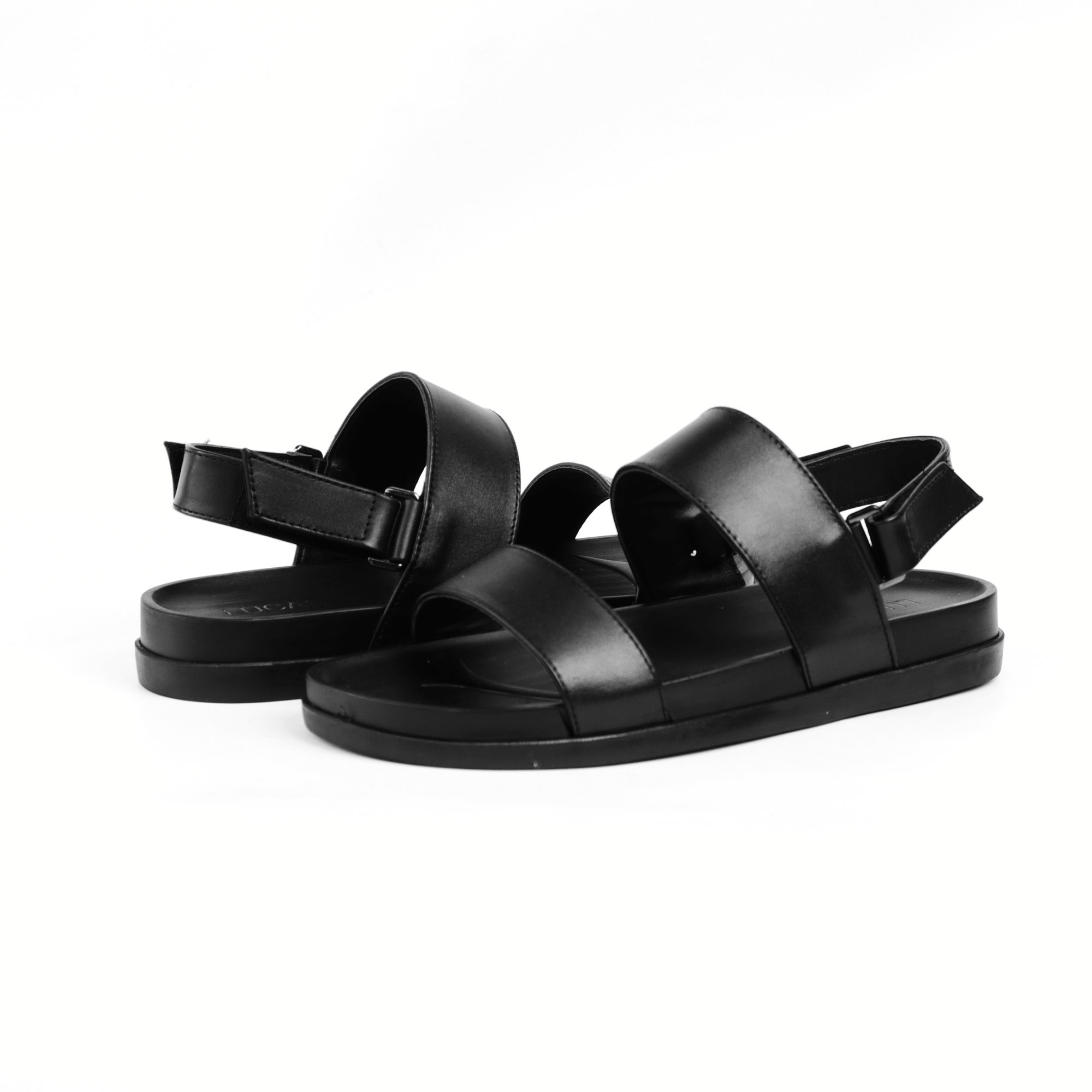Roger Sandal